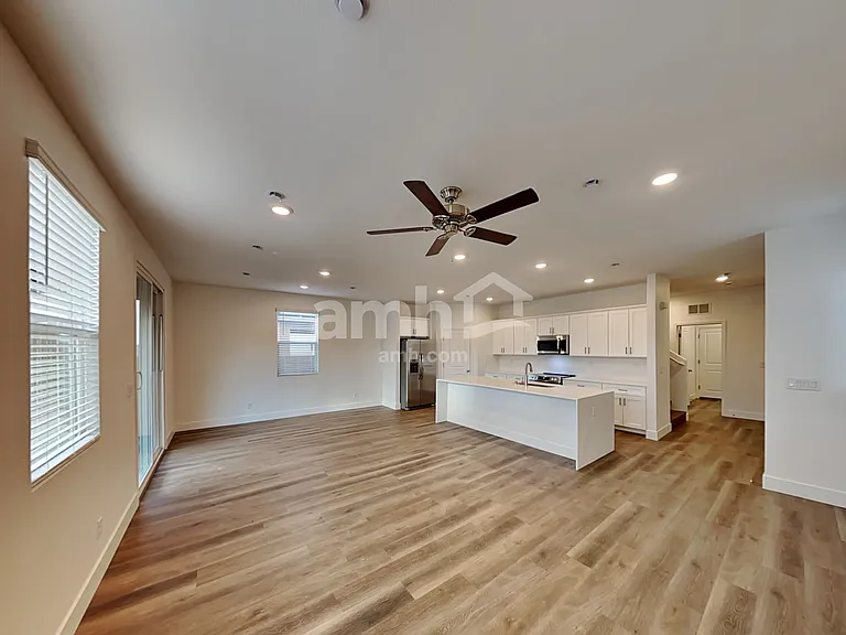11187 Magallanes St — Photo 6