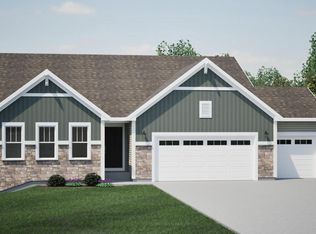 186 Ruby Ln, Saukville, WI 53080