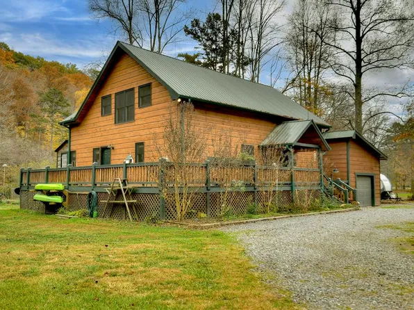 73 Luke Ln, Mineral Bluff, GA 30559