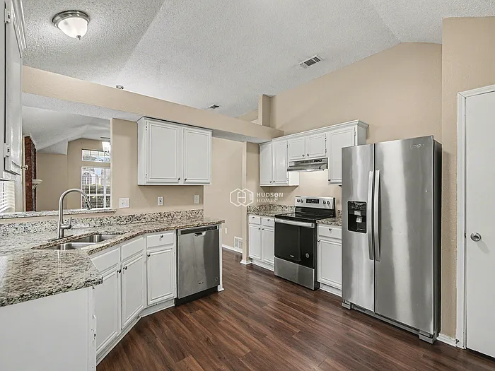 5210 Livermore Dr — Photo 7