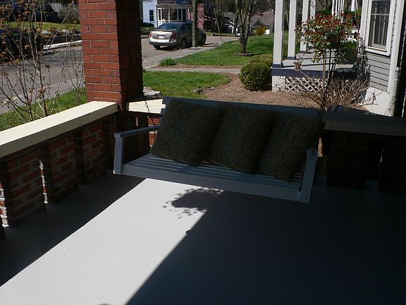 4th image of 1014 NE Eleanor St