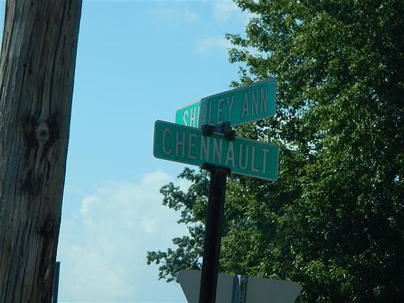 5th image of 58581 Chennault Dr