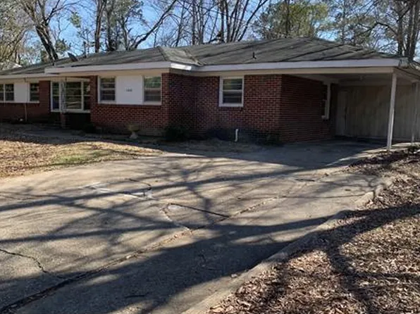 1448 Beaumont Dr, Montgomery, AL 36111