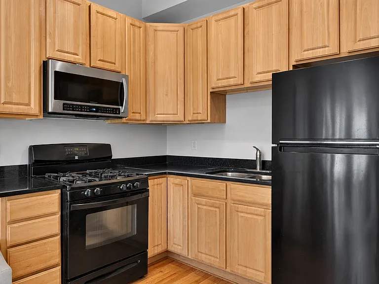 3354 W Jackson Blvd #2 — Photo 6