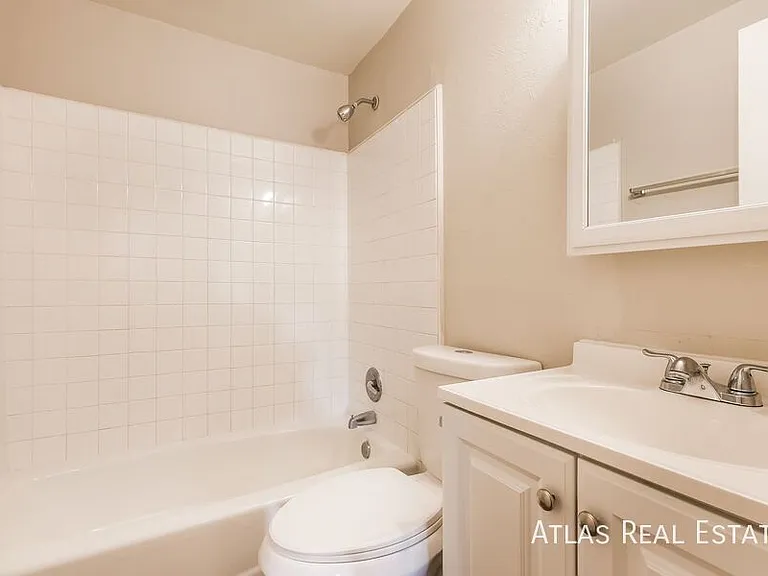 920 Bishop Ct #A — Photo 12