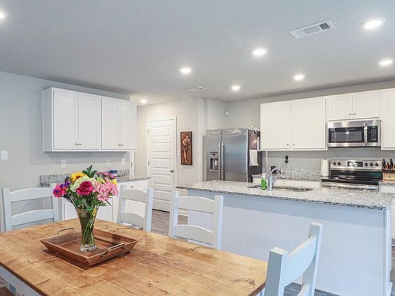 5th image of 9050 Bellewood Pl