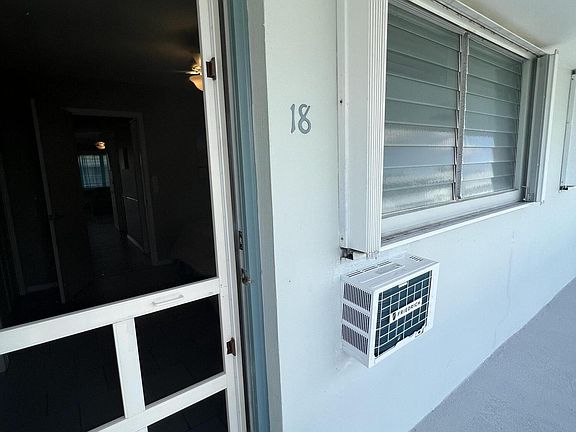 5th image of 2552 S Federal Hwy APT 18