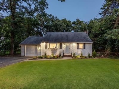 27 S 28th Street, Wyandanch, NY, 11798
