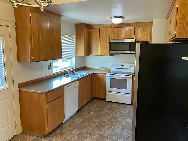 1515 Riverview St — Photo 17