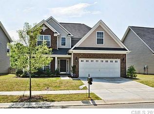6004 Grassy Knoll Cir, Matthews, NC 28104