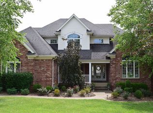 1104 Overview Ct, Goshen, KY 40026