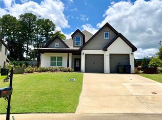 1688 Lois Ln, Auburn, AL 36832