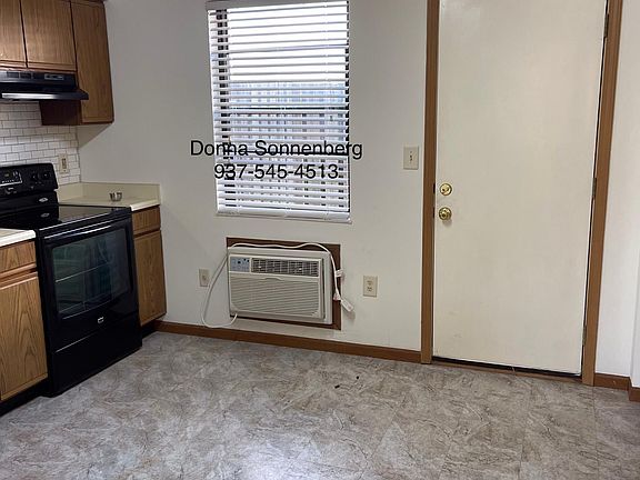 2nd image of 3355 Redbud Dr APT A