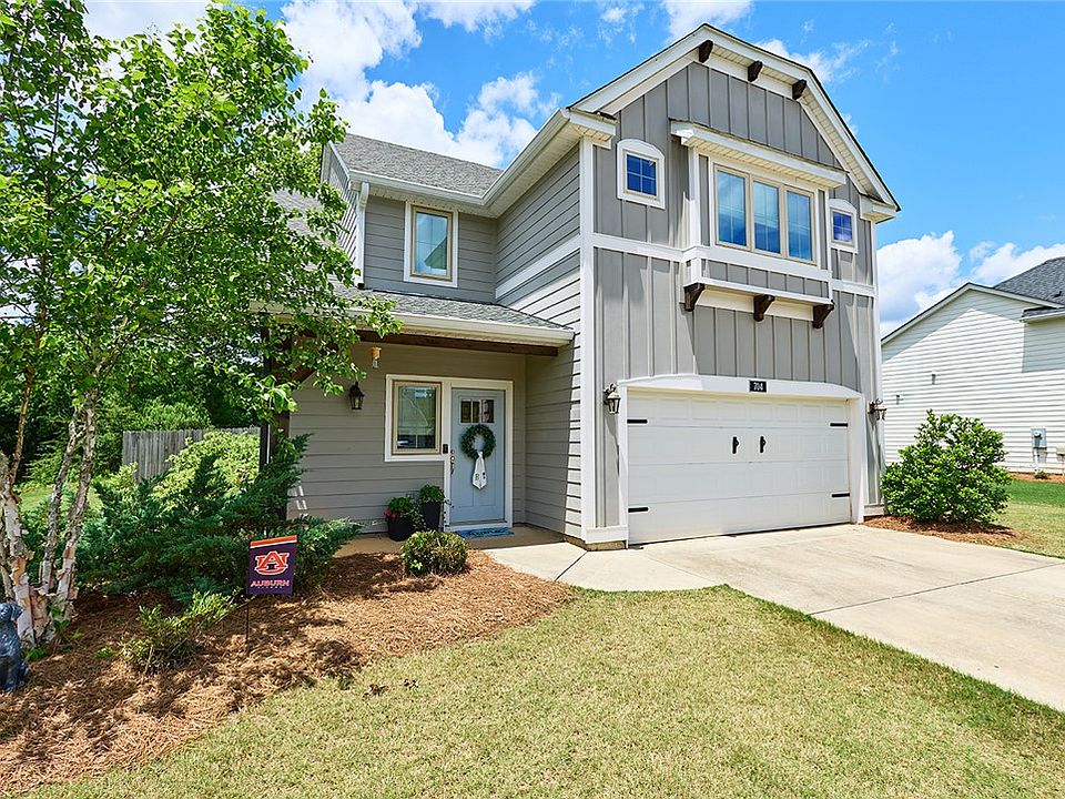 1st image of 704 Shelton Cove Ln