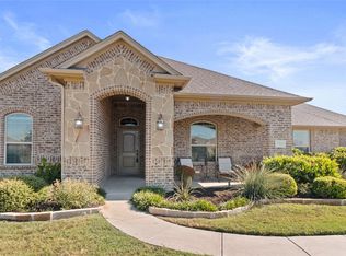 5501 Littlefield Dr, Justin, TX 76247