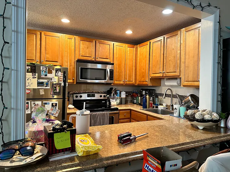 711 Harry St #1A — Photo 2