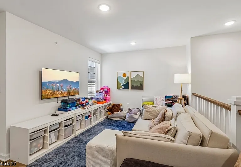 222 Myrtle Rd — Photo 16