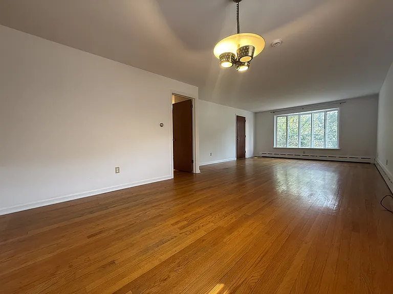 164 Terrace Ave — Photo 4