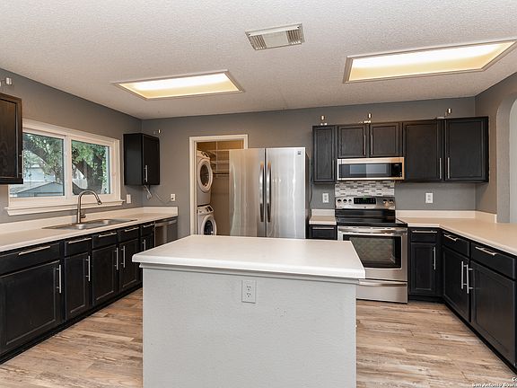 2nd image of 4851 ENCANTO CREEK DR