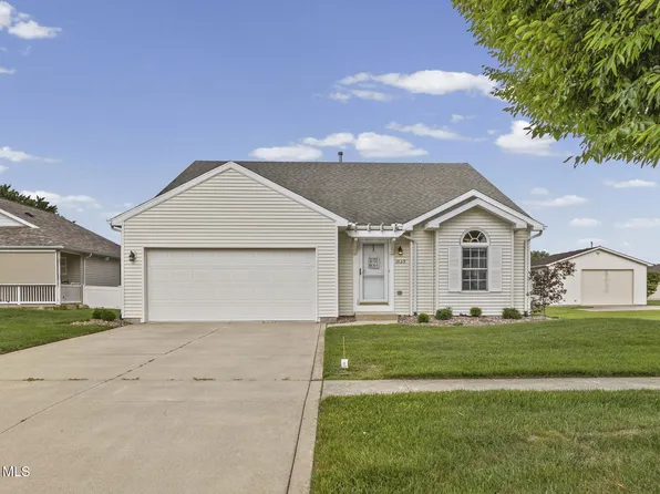 1029 Anna Ln, Bowling Green, OH 43402