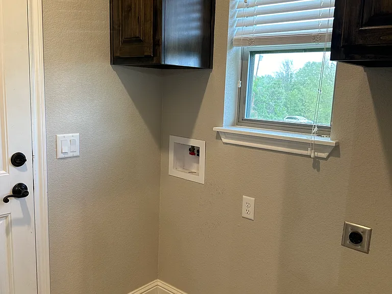 2203 Navasota St — Photo 26