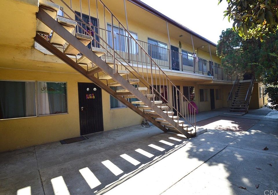 2nd image of 2430 Folsom St