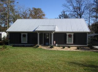 667 Smoak Bridge Cir, Warwick, GA 31796