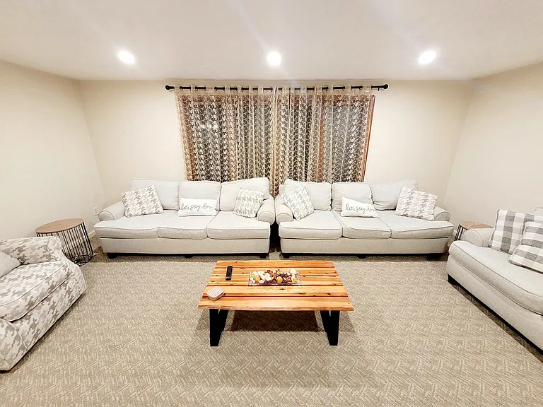 78 Lemans Dr #1 — Photo 4