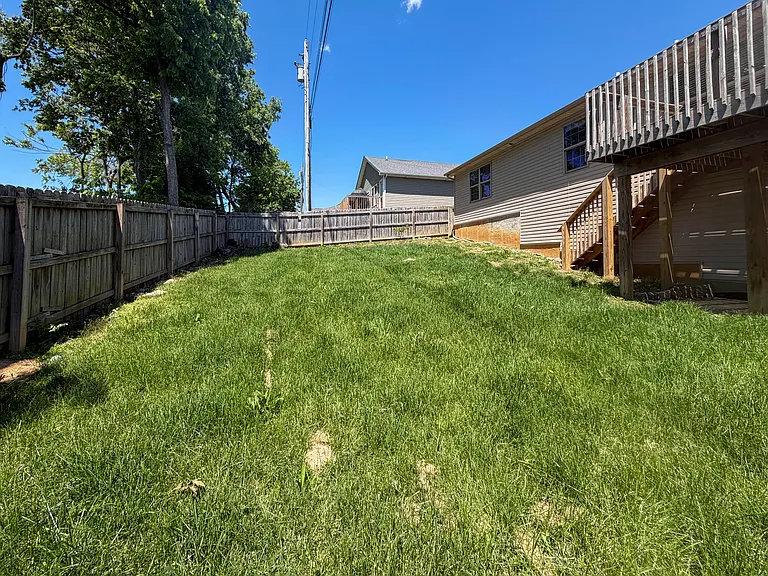 1140 Orchard Dr — Photo 16