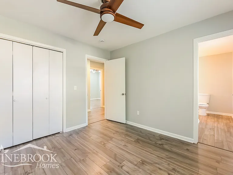 21 Tamwood Cir — Photo 8