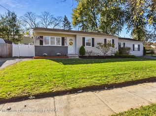 560 Oregon Ave, Brick, NJ 08724