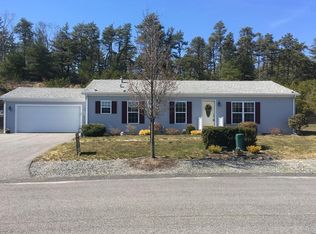 37 Willow Bend Blvd, Plymouth, MA 02360