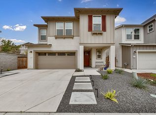 37 Seasmoke Pl, Elk Grove, CA 95758