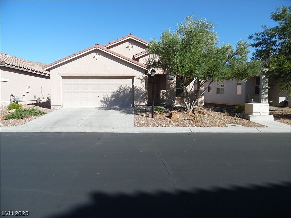 1st image of 4032 Driscoll Mountain St