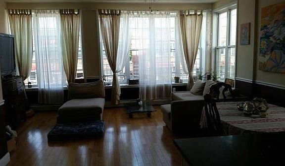 2nd image of 820 East 226th Street