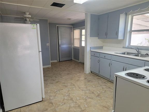 5th image of 1860 Biscayne Dr