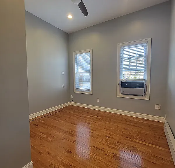 1862 Grove St #2R — Photo 13
