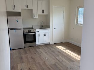 1130 S Inglewood Ave, Inglewood, CA 90301