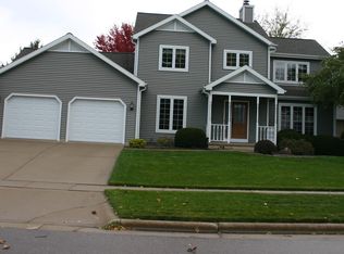 520 Dorn Dr, Waunakee, WI 53597