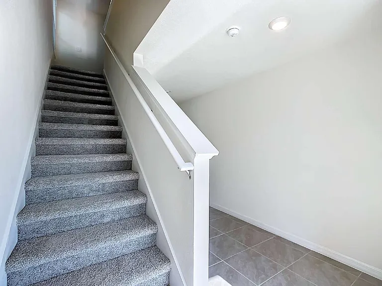 8656 45th Ct — Photo 2