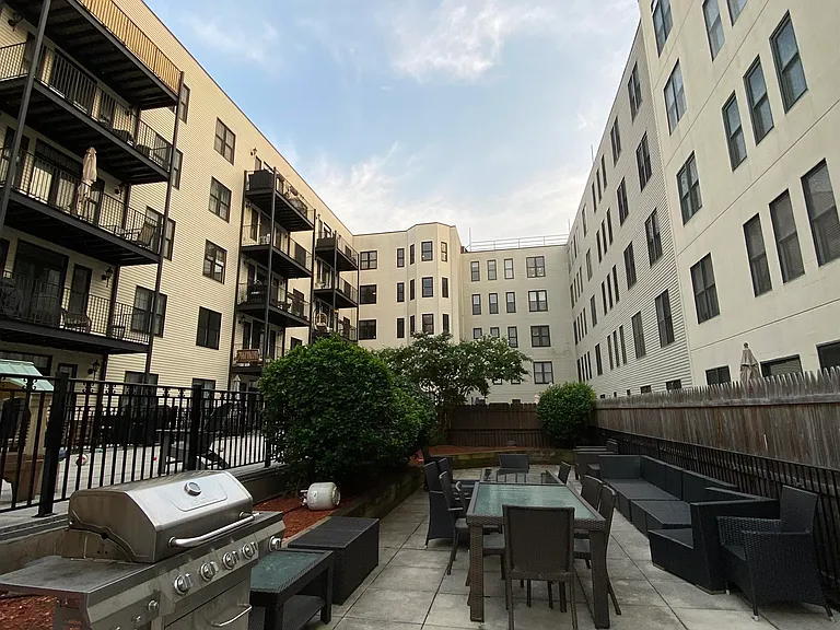 915 Madison St #6C — Photo 18