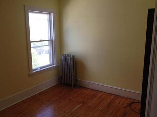 4th image of 20 Brewster St #2