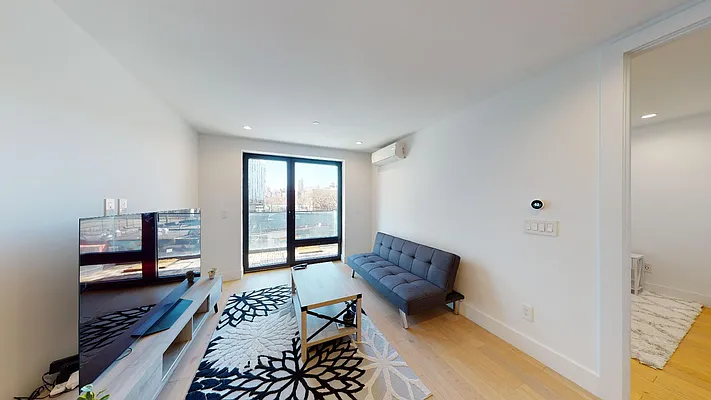Rented by Bond New York | media 2