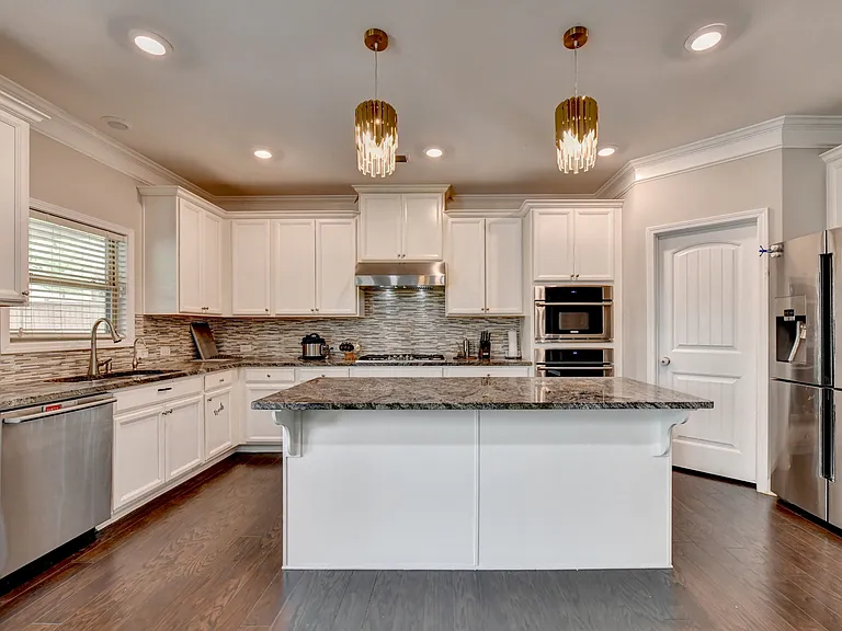 6035 Ashborough Park — Photo 49