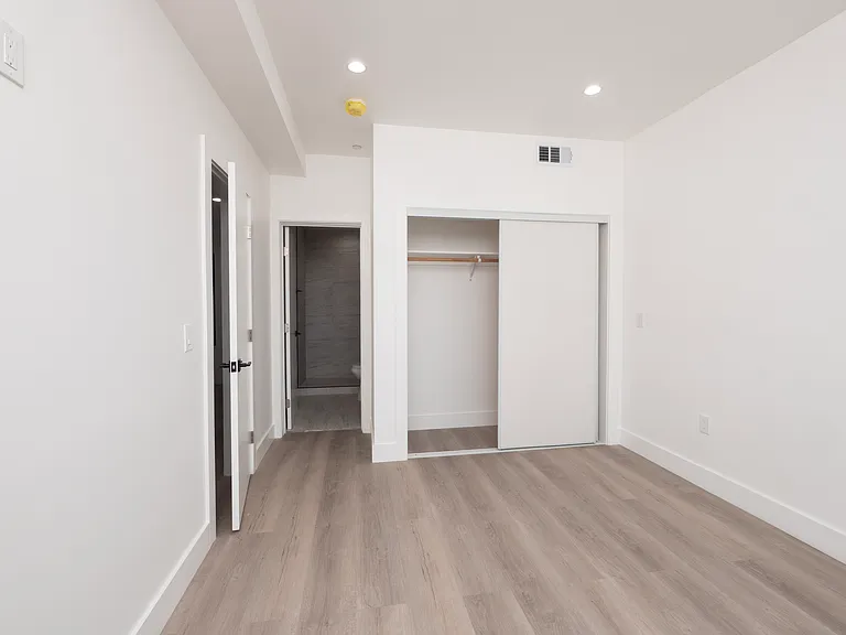 1571 Ricardo St #1 — Photo 6