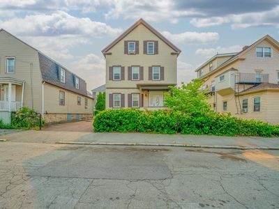 21 Salisbury St, New Bedford, MA, 02744