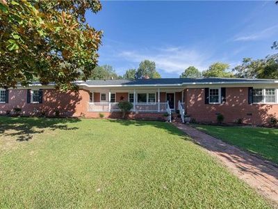 800 Forest Dr, Lancaster, SC, 29720