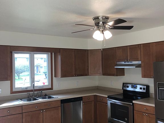 2nd image of 201 S McGuire Dr