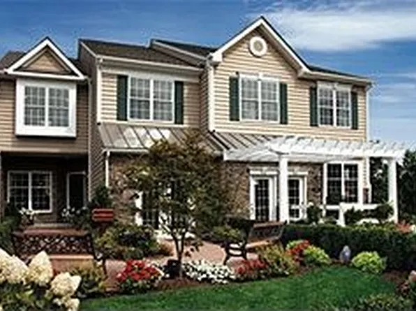 1117 Cold Spring Rd, Fishkill, NY 12524