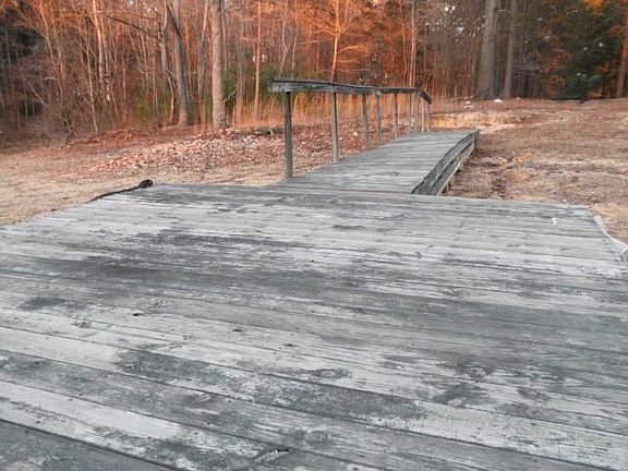 3rd image of 1550 Cuscowilla Ln